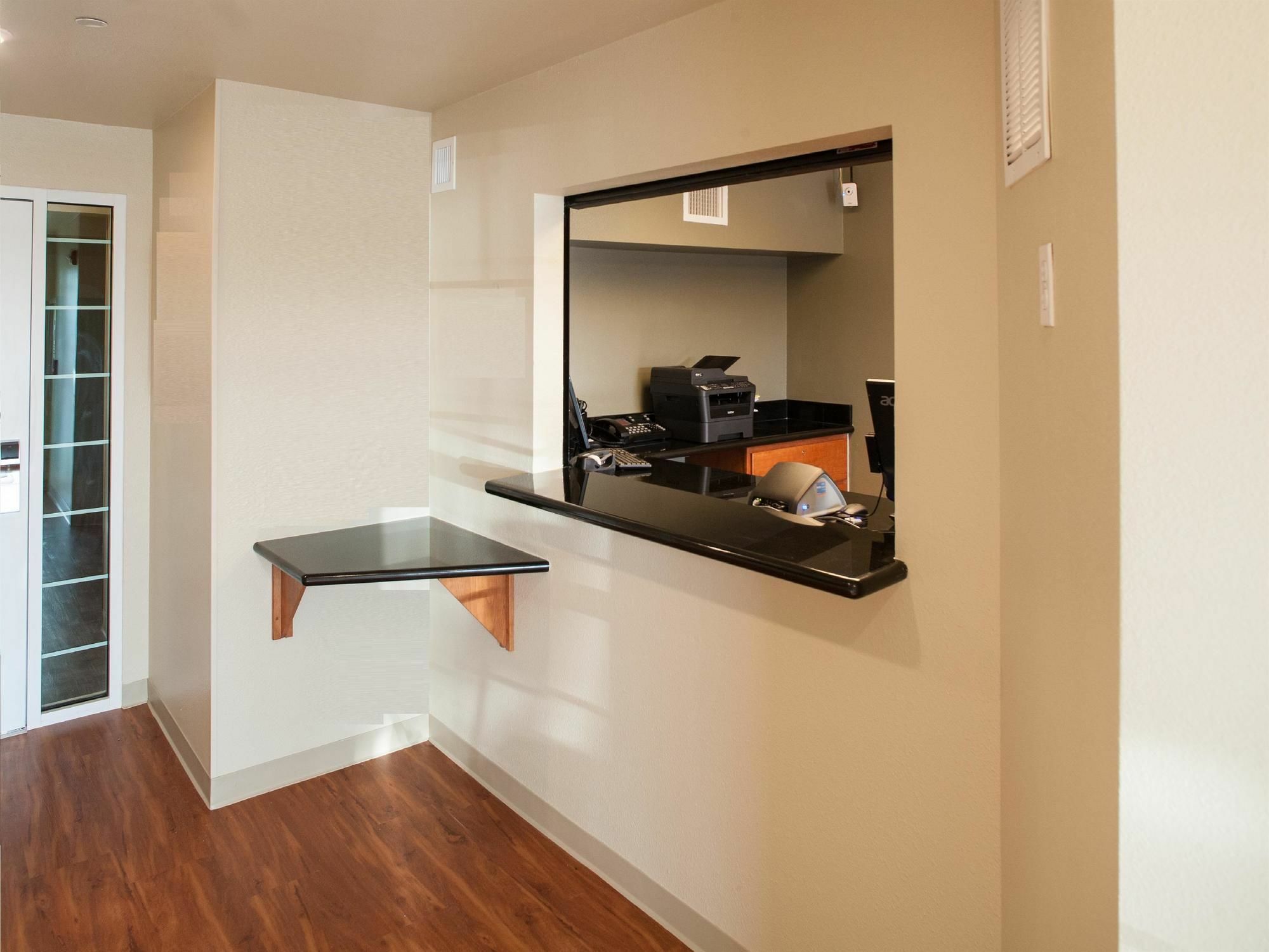Value Place Louisville Bagian luar foto